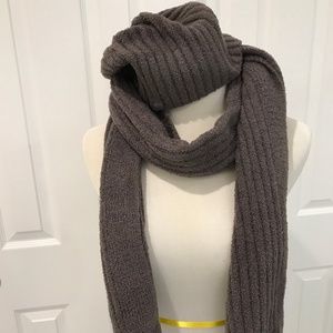 Barefoot Dreams Beanie/Scarf Set